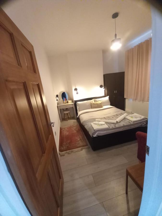 Luxury Holiday Home, Near Beach Southend-on-Sea Exterior foto